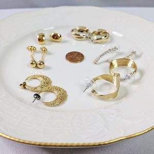 🌜3 for $25🌛6 Pair of Gold Tone Hoop Earrings Etc